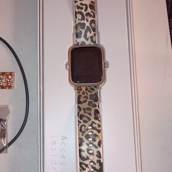 Smart Watch and 3 19mm Bands - Picture 2 of 3